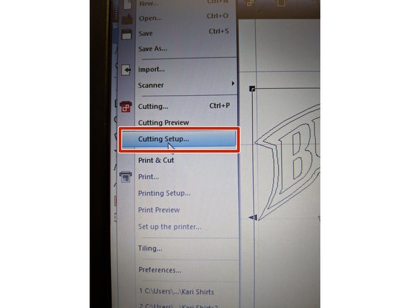 To ensure your image fits on the material you chose, go to File -&gt;Cutting Setup