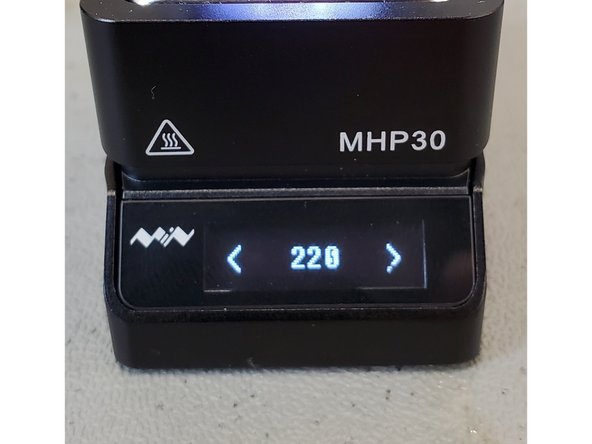 The temperature is displayed on the front, and will be set to the first of three defaults: