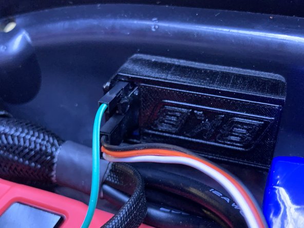 We are working on an adaptor cable to ensure the battery indication works (timeline TBD for availability).