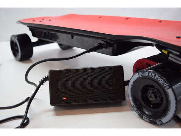 Almost done! While you apply the griptape I recommend to charge the board. It is shipped almost fully discharged for safety. Dont forget to charge the remote as well!