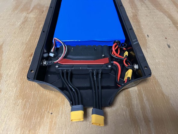 Plug the Xenith into the battery