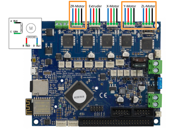 Schließen Sie die Adapter an die Motorkabel an.