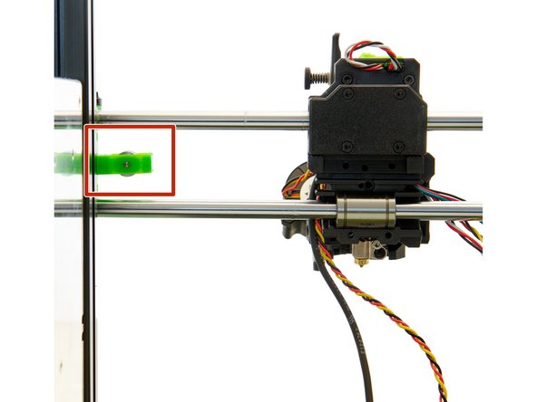Setzten Sie den xy-Riemenspannereinsatz in den Idler.