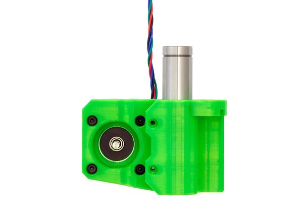 Nun benötigen Sie die Kugellager, die im ersten Schritt eingelegt wurden. Diese müssen abgetrocknet und anschließend mit Super Lube gefettet werden.