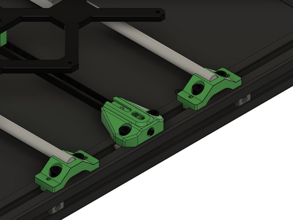 Achten Sie darauf, dass der Riemenspanner-Einsatz nicht aus dem y-Riemenspanner herausragt. Sonst wird später bei der Messung der Länge der y-Achse , die Messung aufgrund einer zu kurzen y-Achse  fehlschlagen.