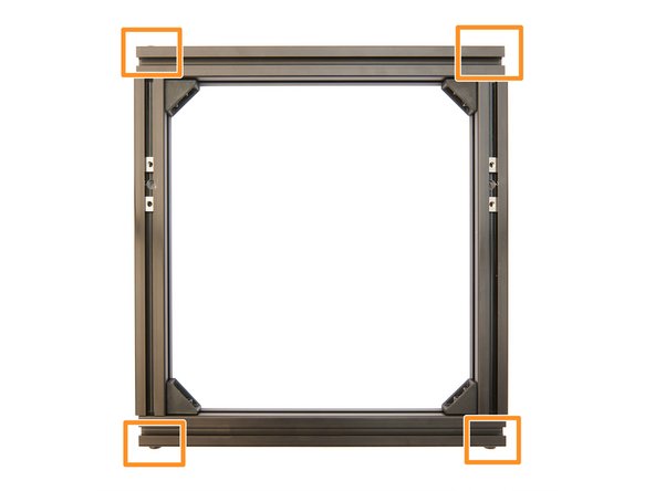 Die 4x M6x12mm Zylinderkopfschrauben an den Eckwinkeln der x-Profile bleiben weiterhin lose.