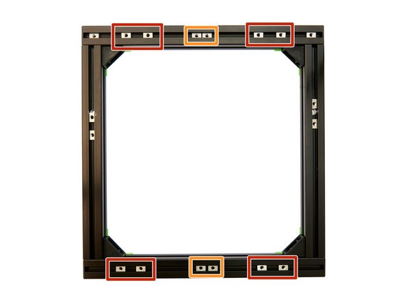 Richten Sie die Nutensteine und den Rahmen so aus wie in Bild 1 gezeigt.