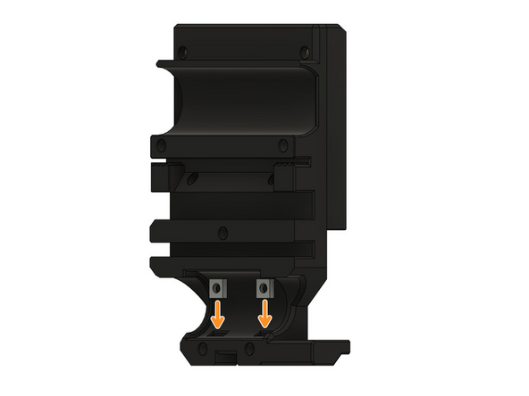 Beim LGX-Halter für die u-Achse  werden nur 2x M3 Vierkantmuttern   benötigt. Die untere fällt weg, da dort kein Abstandssensor (SuperPINDA/Pinda 2) eingebaut wird.