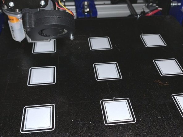 We can now start a calibration print. There are numerous templates on Thingiverse (e.g. B. this)