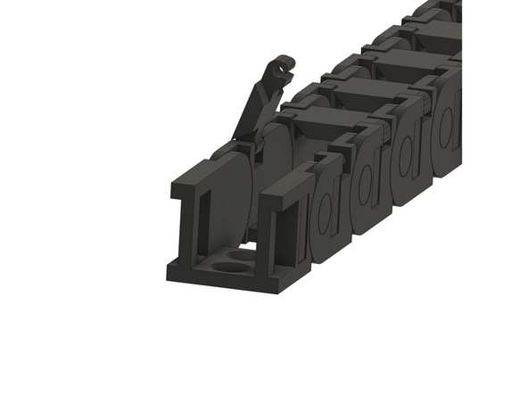 Öffnen Sie alle Ösen der Kette mit einem schmalen Gegenstand, z.B. einer Ingenieursreißnadel.