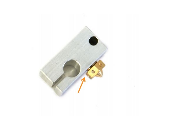 Lösen Sie die Düse anschließend wieder um 1/4 bis 1/2 Umdrehungen.