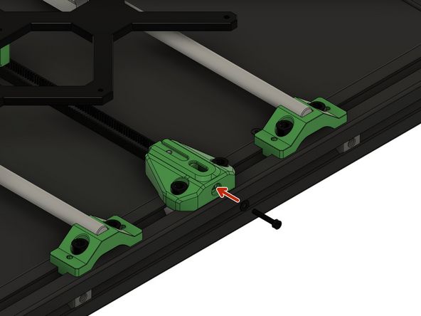 Ziehen Sie den Riemenspanner-Einsatz mit einer M3 Unterlegscheibe und einer M3x18mm Zylinderkopfschraube an, bis der Riemen sich nur noch schwer zusammendrücken lässt.