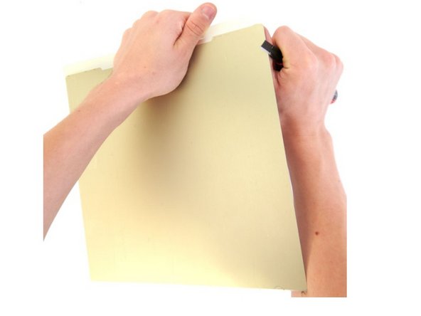 Arbeiten Sie immer in Richtung des noch nicht geklebten MK52 PEI Sheet oder nach außen.