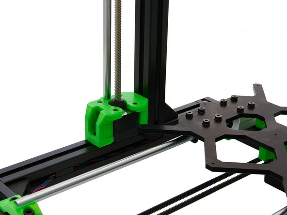 Regularly check whether the screw cover is properly seated. It must not rest directly on the motor which will otherwise be blocked.