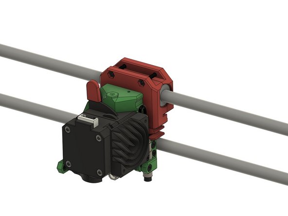 Richten Sie dem Halter des Filamentsensors aus und klemmen Sie es in den Extruder Halter.