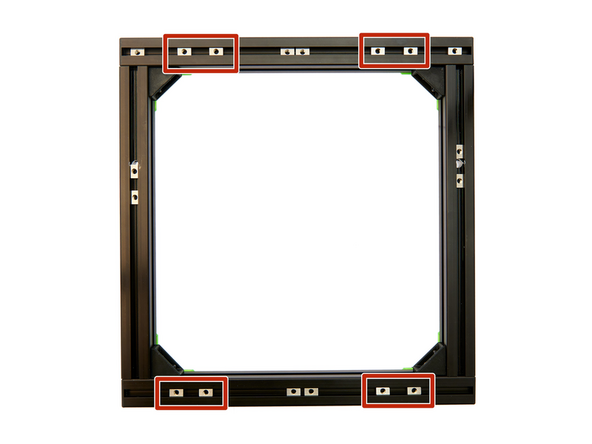 Richten Sie die Nutensteine und den Rahmen so aus wie in Bild 1 gezeigt.