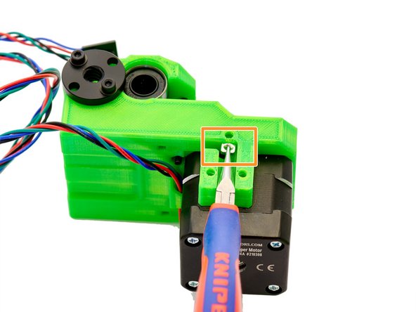 Leave a narrow gap between the pulley and the motor surface to avoid friction.