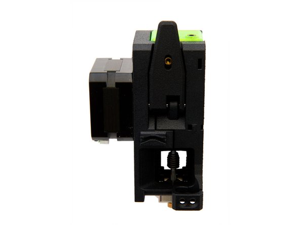 Schrauben Sie unten an der Vorderseite des Extruders eine M3x35mm Zylinderkopfschraube durch den Extruder hindurch.