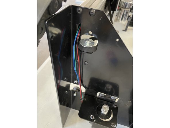 Feed the motor cable from the left gantry through the aluminium profile all the way to the right side as shown in the pictures.