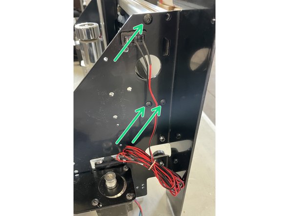 Mount the right gantry to the right side of the aluminium profile with 3 of the M5x16 black button head cap screws.