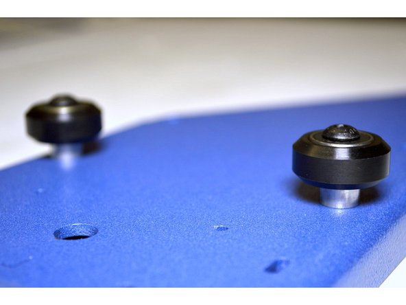 Make sure the V-wheels can turn easily