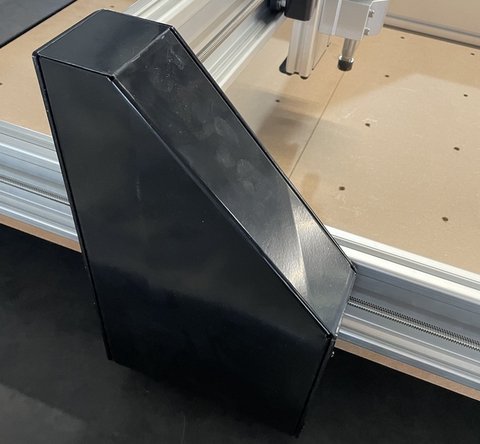 Turn the machine back on its feet and mount the left and the right Gantry Cover Plates back to the left and the right gantries with the screws they were fastened with. Each cover plate is fastened with 6 x black self tapping screws.