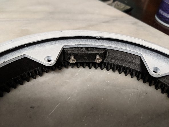 Using M3 x 8mm countersunk screws attach the SusanPlugs to the InnerSusan as shown in Pic 3.