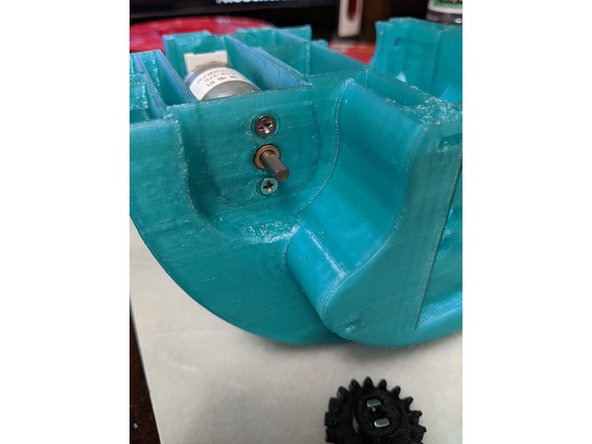 For both motors, align the flat of the motor shaft to the top so it is facing upward as shown in Pic 1.