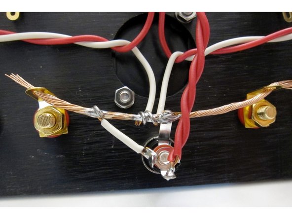 Third image: Connection detail.