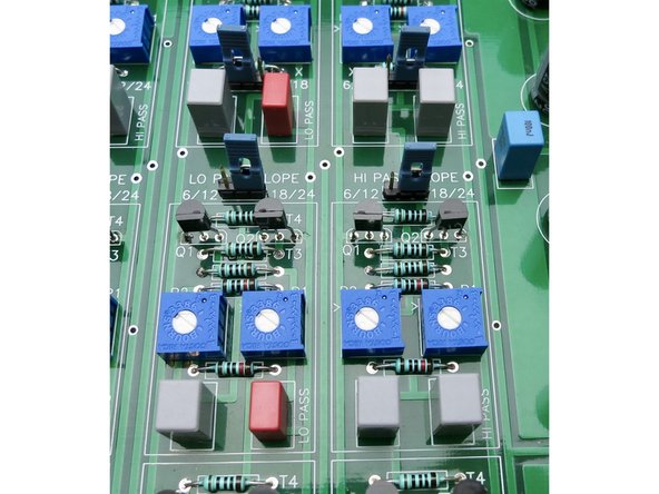 In these photos the &quot;C&quot; values are gray, the &quot;C/2&quot; values are red.