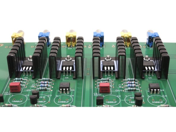Mosfets do not need to be electrically isolated from the heatsinks.