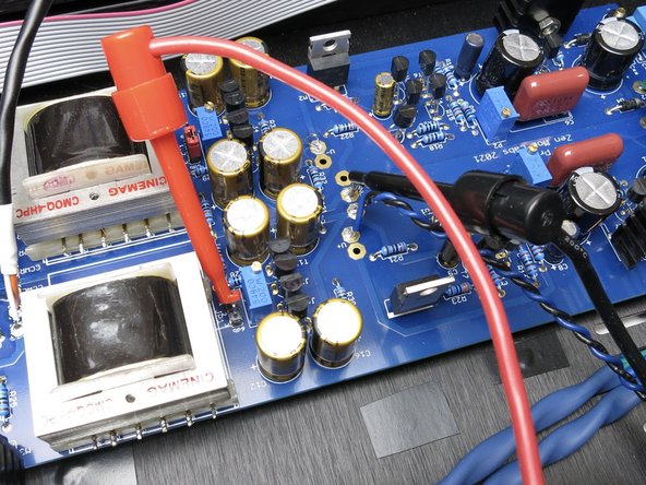 Turn P3 and P4 until the voltage is 0V00 +- 0V01.  If you cannot null the DC offset to +- 0V01 request assistance.