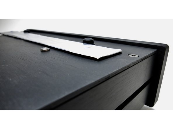 If you have the production run of the B1K you can skip this step. This step is only relevant to the pioneer batch of chassis which has vents in the covers.