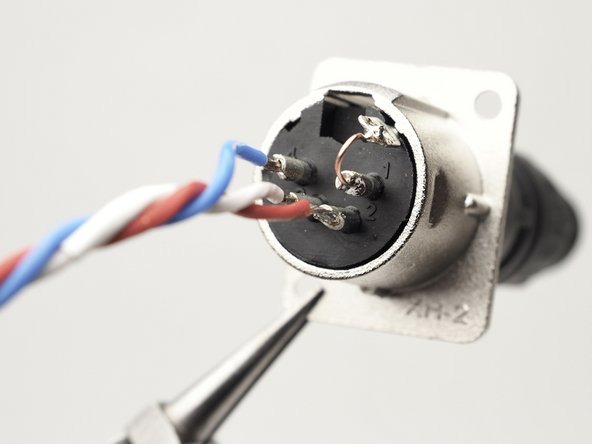 Power umbilical and jack should be wired as shown -