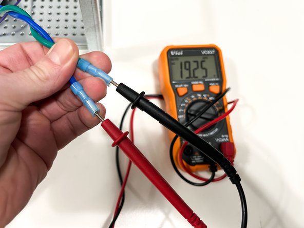 Turn on the mains voltage (or slowly increase it using the variable transformer).