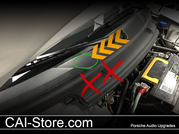 Mount your antenna(s) to the top side of the antenna mount. Make sure that the antenna(s) have a clear view through the plastic that is not obstructed by the metal hood of your vehicle.