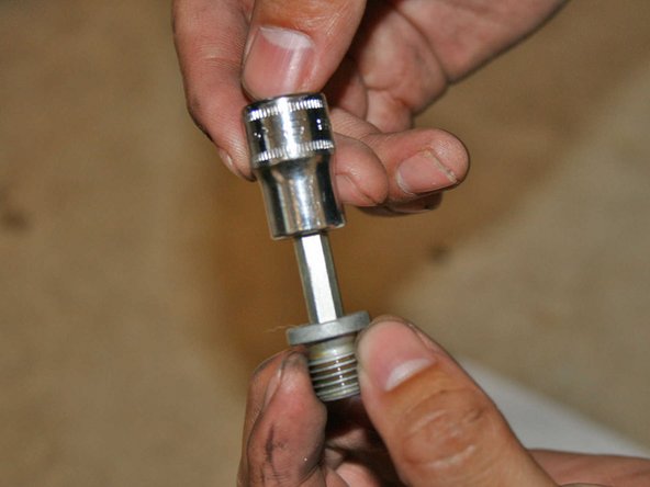 Note: The oil filter kit includes a sealing ring (replacement washer) for the drain bolt.