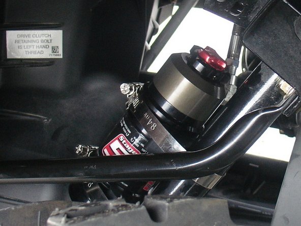 DO NOT overtighten the collars or overbend the hose.