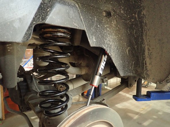 Torque all bolts at 80 Lbs/in.