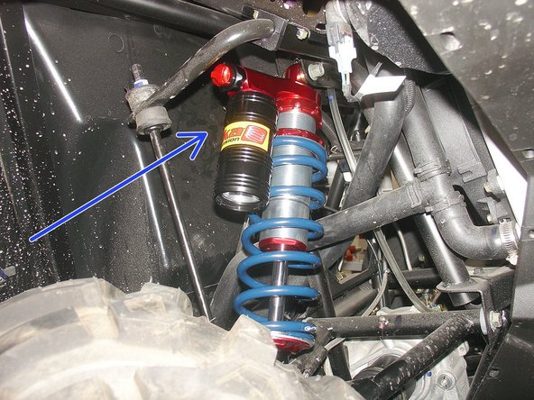 Install the Elka shocks with the piggyback reservoir (Stage 2-3-4-5) or nitrogen valve (Stage 1-1+) at the top and oriented towards outboard of the vehicle.