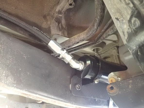 Left side reservoir installation shown.