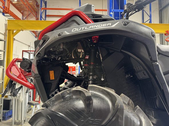 Install the front new Elka shocks with the reservoir ( on Stage 3-4-5 ) or Schraeder nitrogen valve ( on Stage 1-2 ) at the top of vehicle.