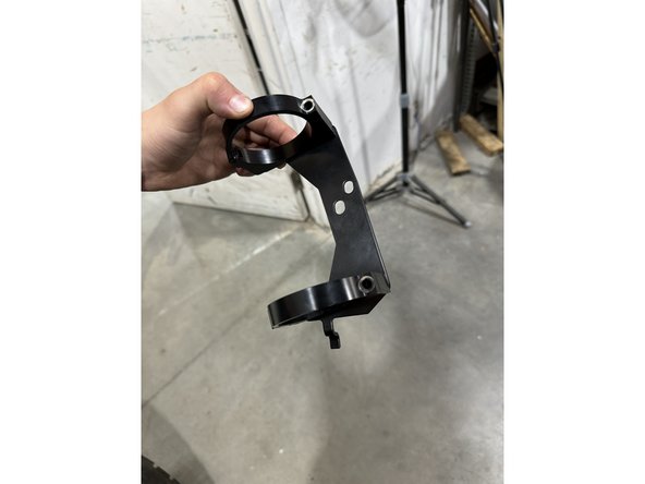 Use the bracket show in the picture for the left side.