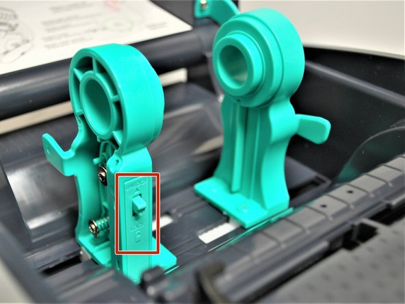 The indicator LED should be unlit.