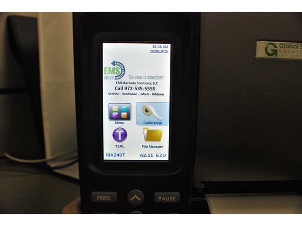 Press the &quot;Feed&quot; button, to make sure the labels line up with the tear-off edge when they eject.