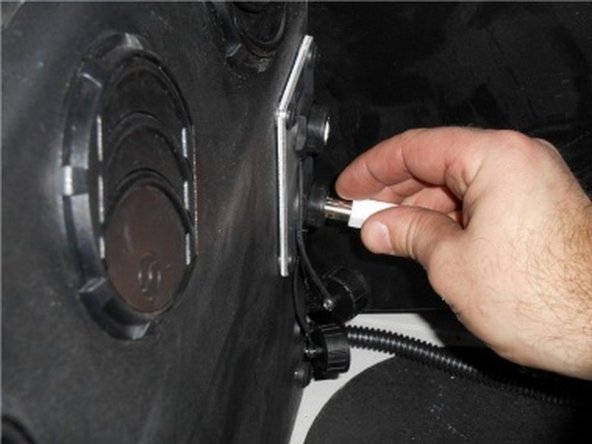 Install USB cable to IQAN port in the electric box