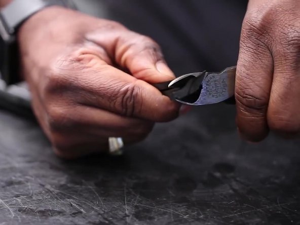 Cut the new wiper to exact length