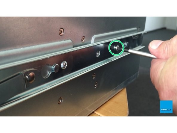 
Wiederholen Sie die Schritte 1 und 2 f&uuml;r die andere Seite des G5000-Controller
