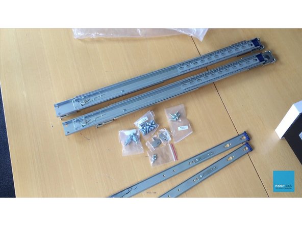 
Wiederholen Sie f&uuml;r die zweite Rack-Schlitten
