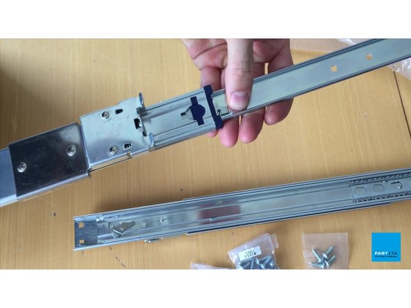 
Flip-Rack Schieben &uuml;ber und nach unten dr&uuml;cken, Hebel, um vollst&auml;ndig inneren Arm herausziehen
